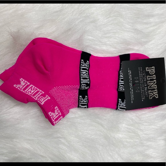 4PK PINK Victoria’s Secret Socks - Picture 2 of 8